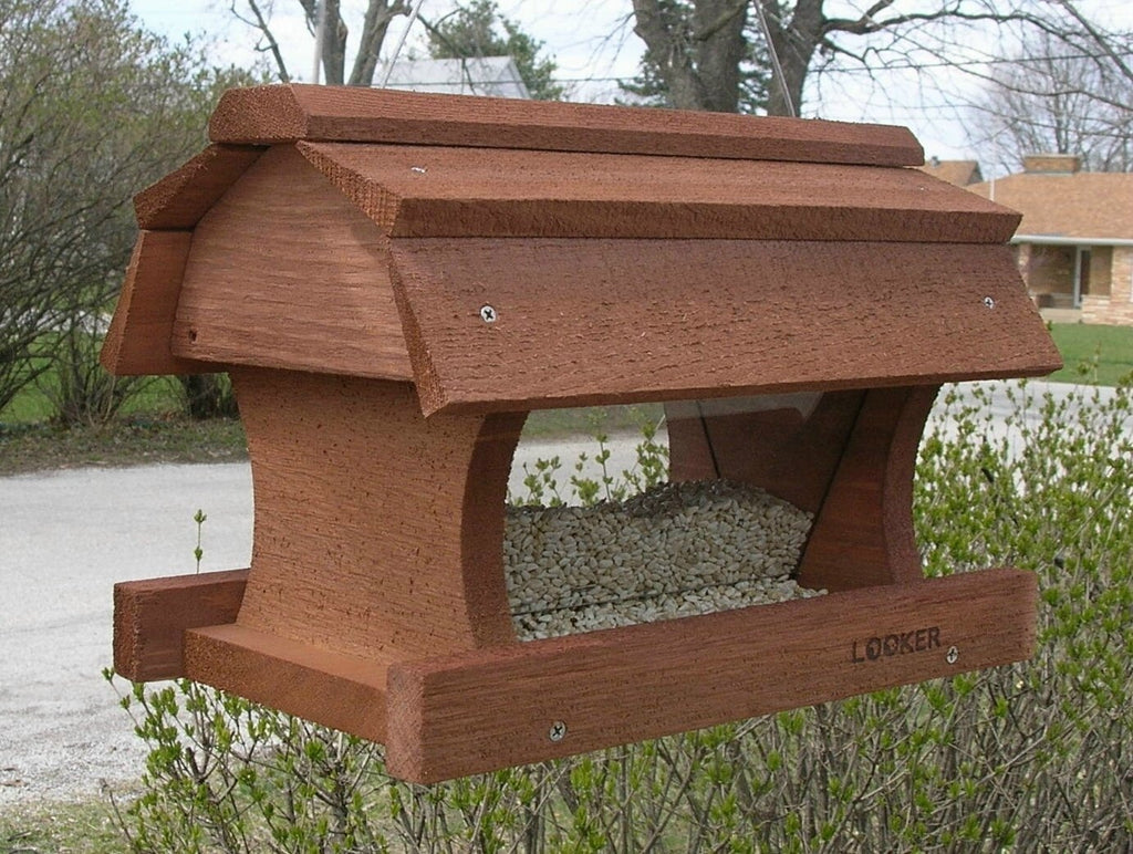 Hanging Barn Feeder SE554 - Holds 2.5 Quarts